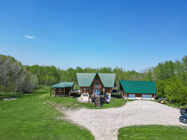 Manitoba Lodge For Sale