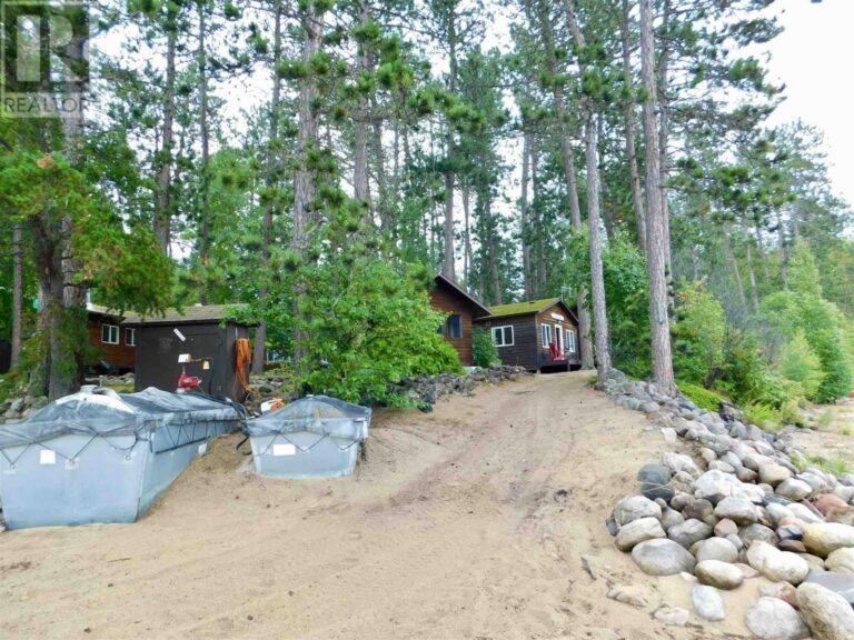 Ontario Fishing Lodge For Sale