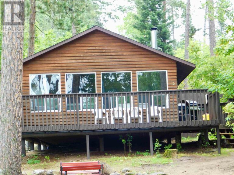 Ontario Fishing Lodge For Sale