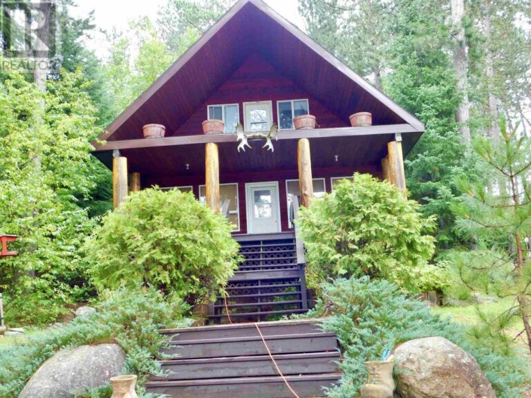 Ontario Fishing Lodge For Sale