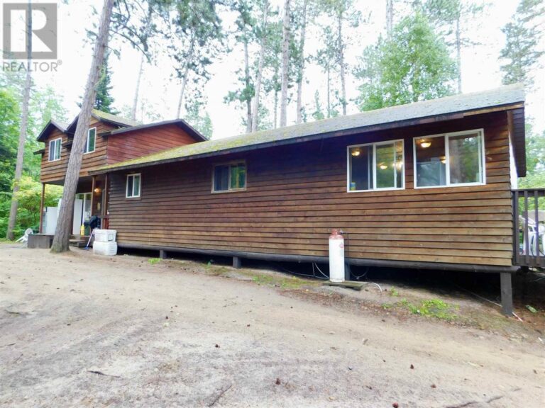 Ontario Fishing Lodge For Sale