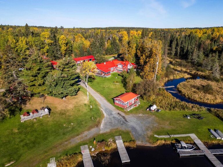 Ontario Lodge For Sale