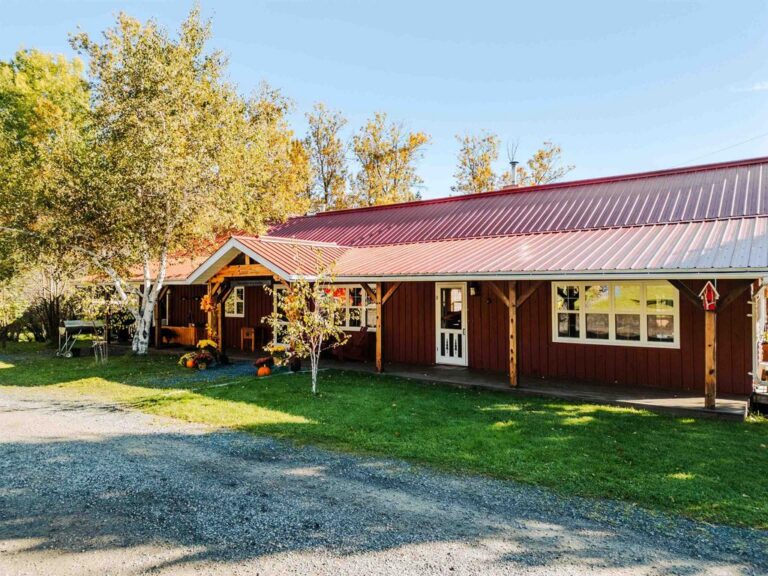 Ontario Lodge For Sale